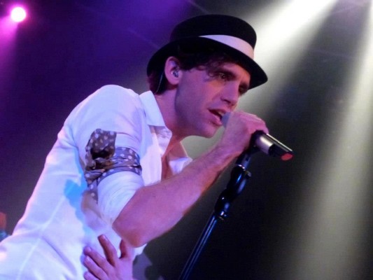 Mika in Spain